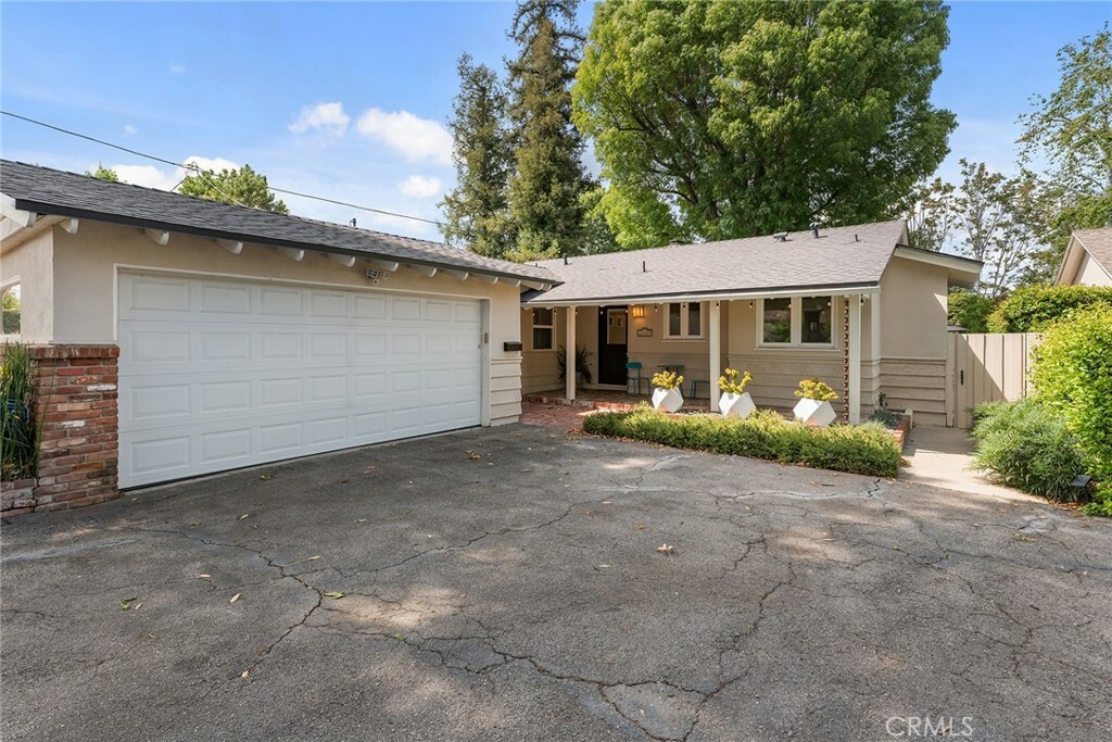 Property Photo: 22627 Hatteras Street CA 91367