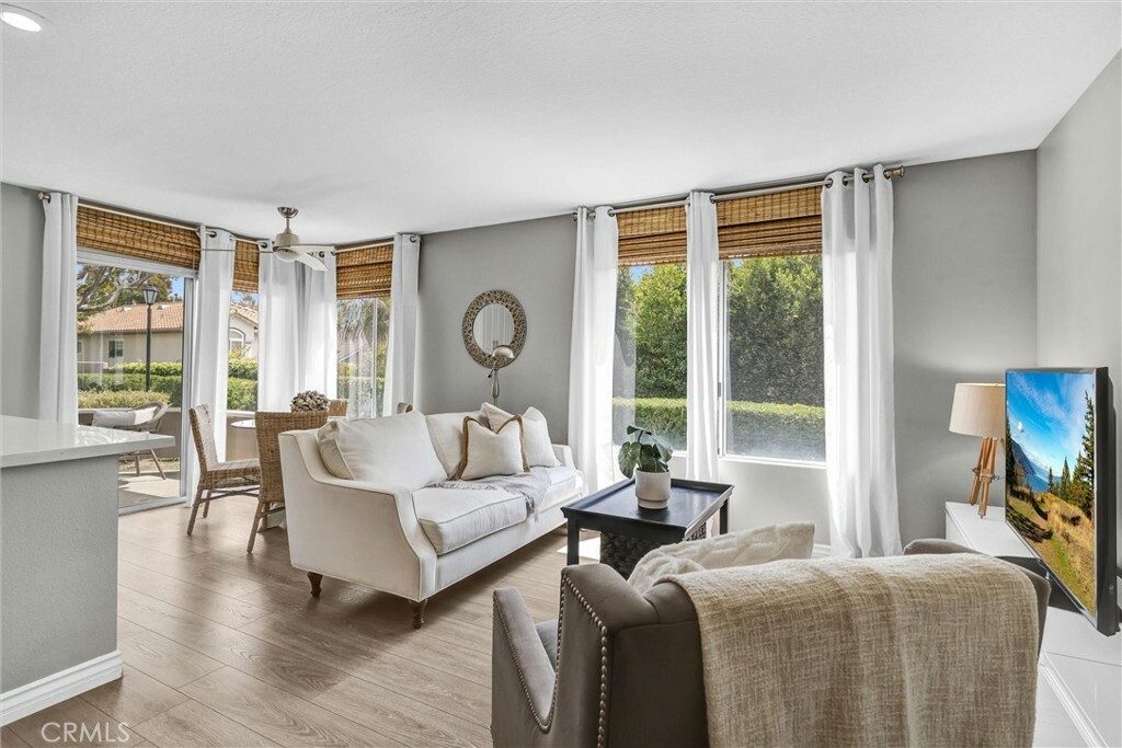 Property Photo:  25 Brighton Place 25  CA 92677 