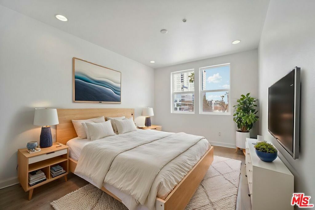 Property Photo:  6038 Carlton Way 302  CA 90028 