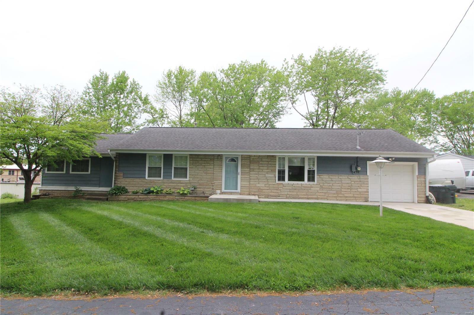 Property Photo: 13 Circle Drive MO 63010