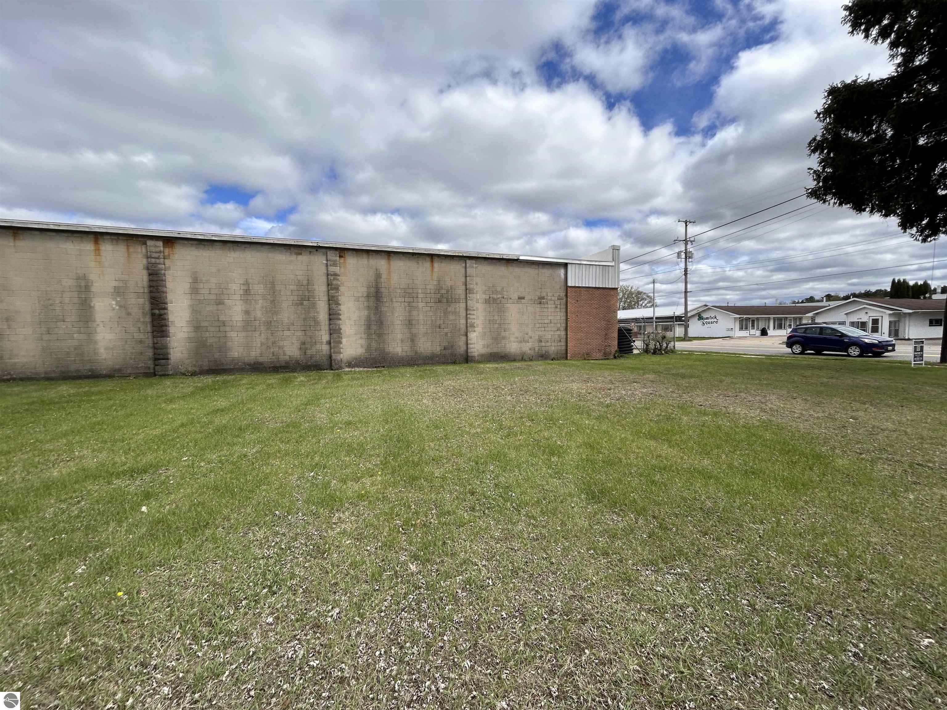 Property Photo: 434 W 5th Street MI 48617