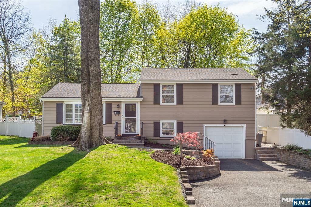 4 Woodlawn Terrace  Cedar Grove NJ 07009 photo