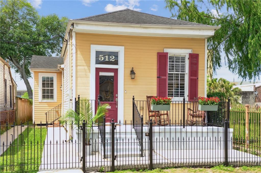 Property Photo: 512 Philip Street LA 70130