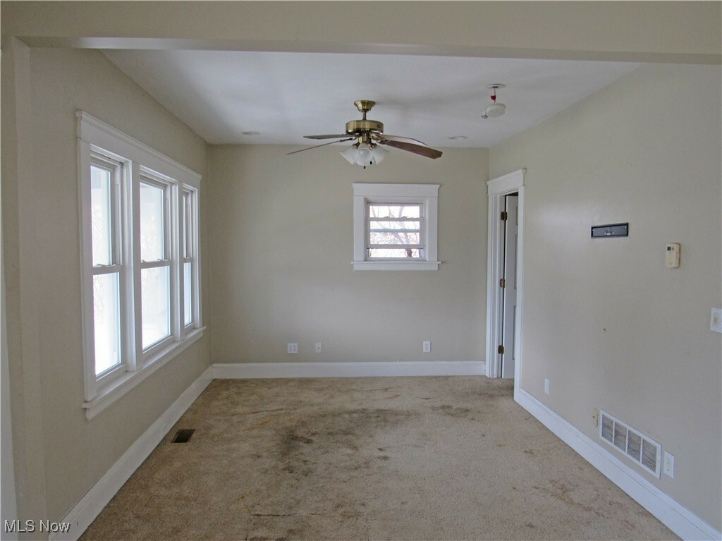 Property Photo: 19811 Pawnee Avenue OH 44119