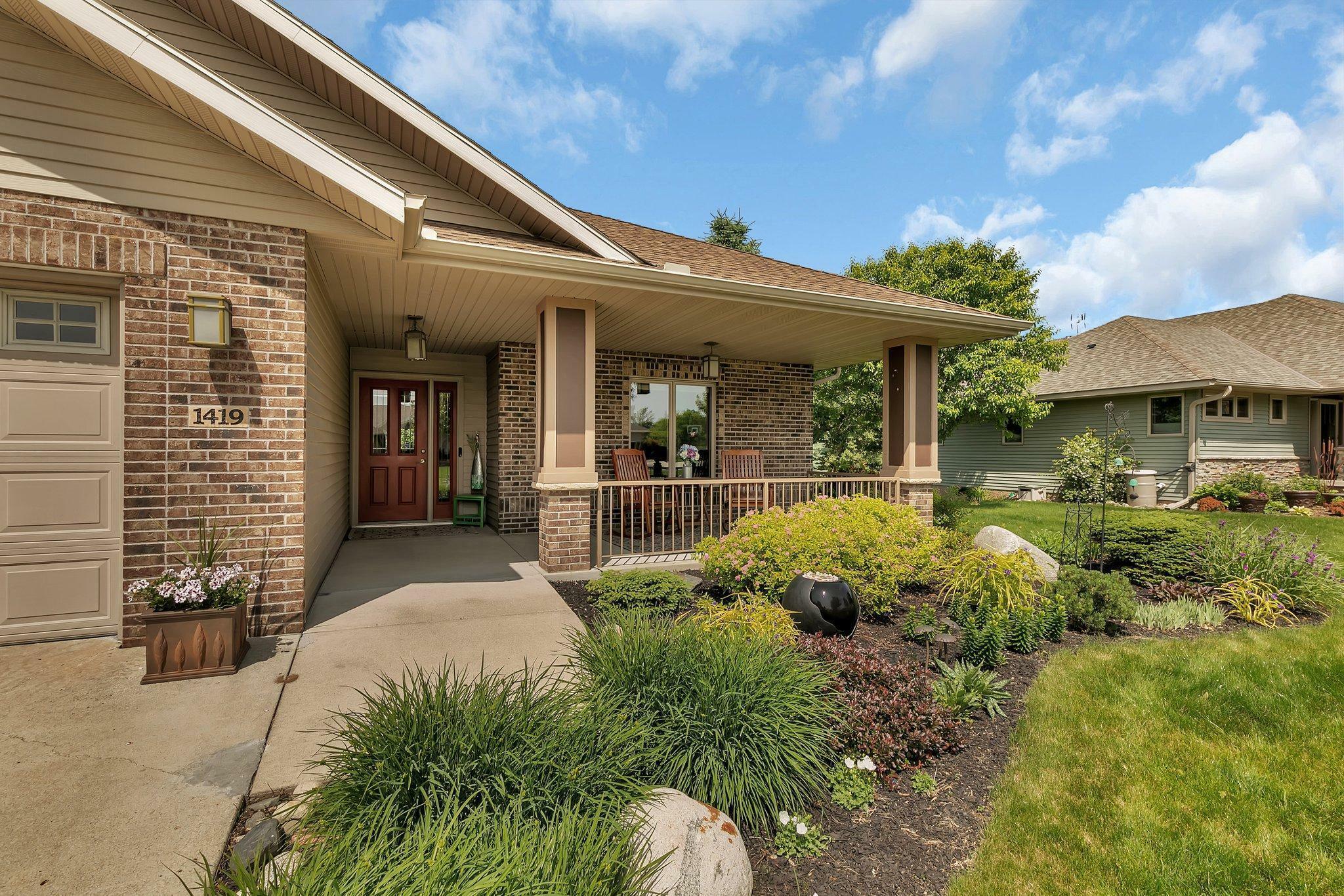 Property Photo: 1419 23rd Street SE MN 56304