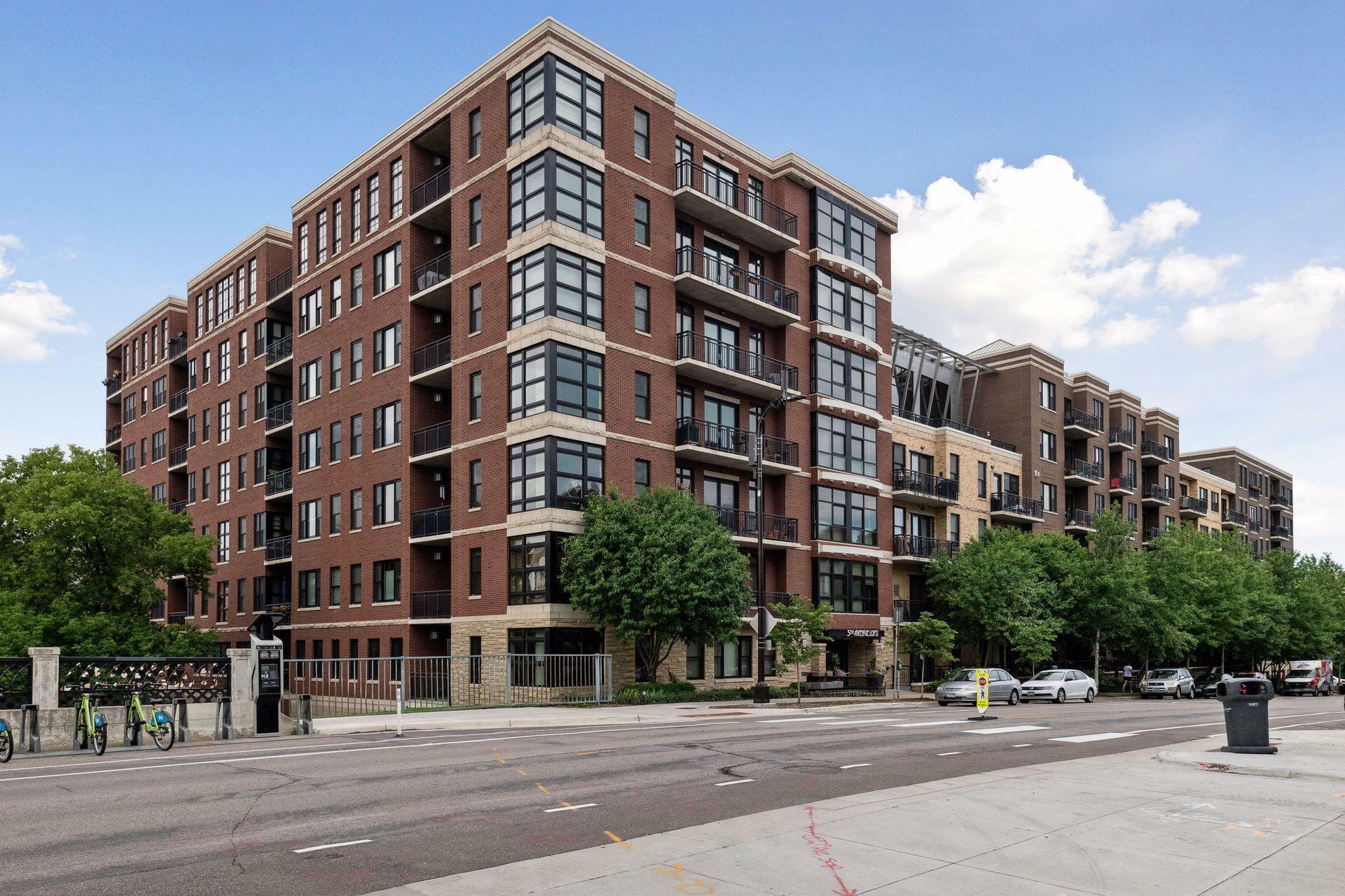 Property Photo:  401 N 2nd Street 202  MN 55401 