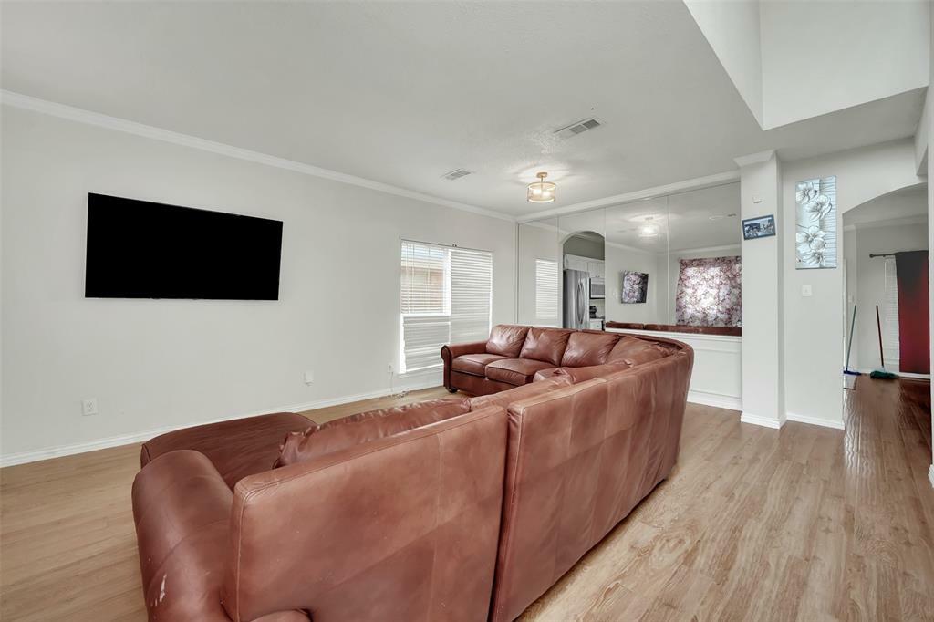 Property Photo:  617 Crystal Brook Drive  TX 76179 