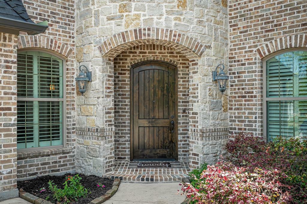 Property Photo: 1302 Cypress Creek Way TX 75009