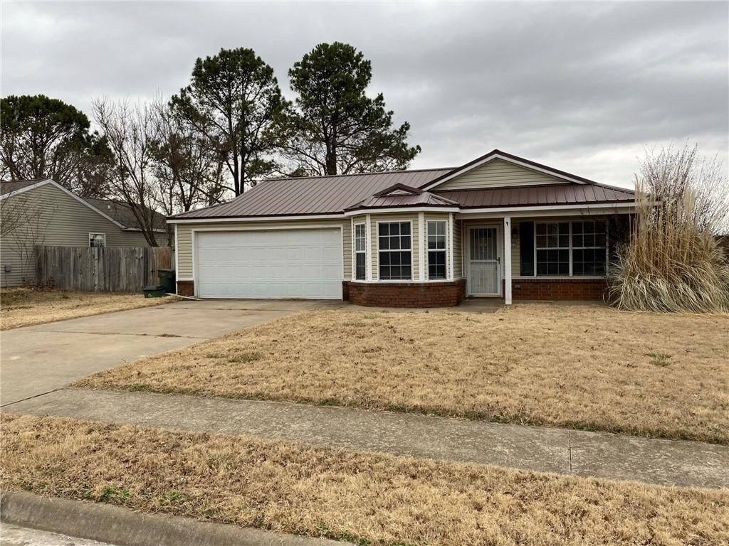 Property Photo: 3152 W Wildflower Street AR 72704