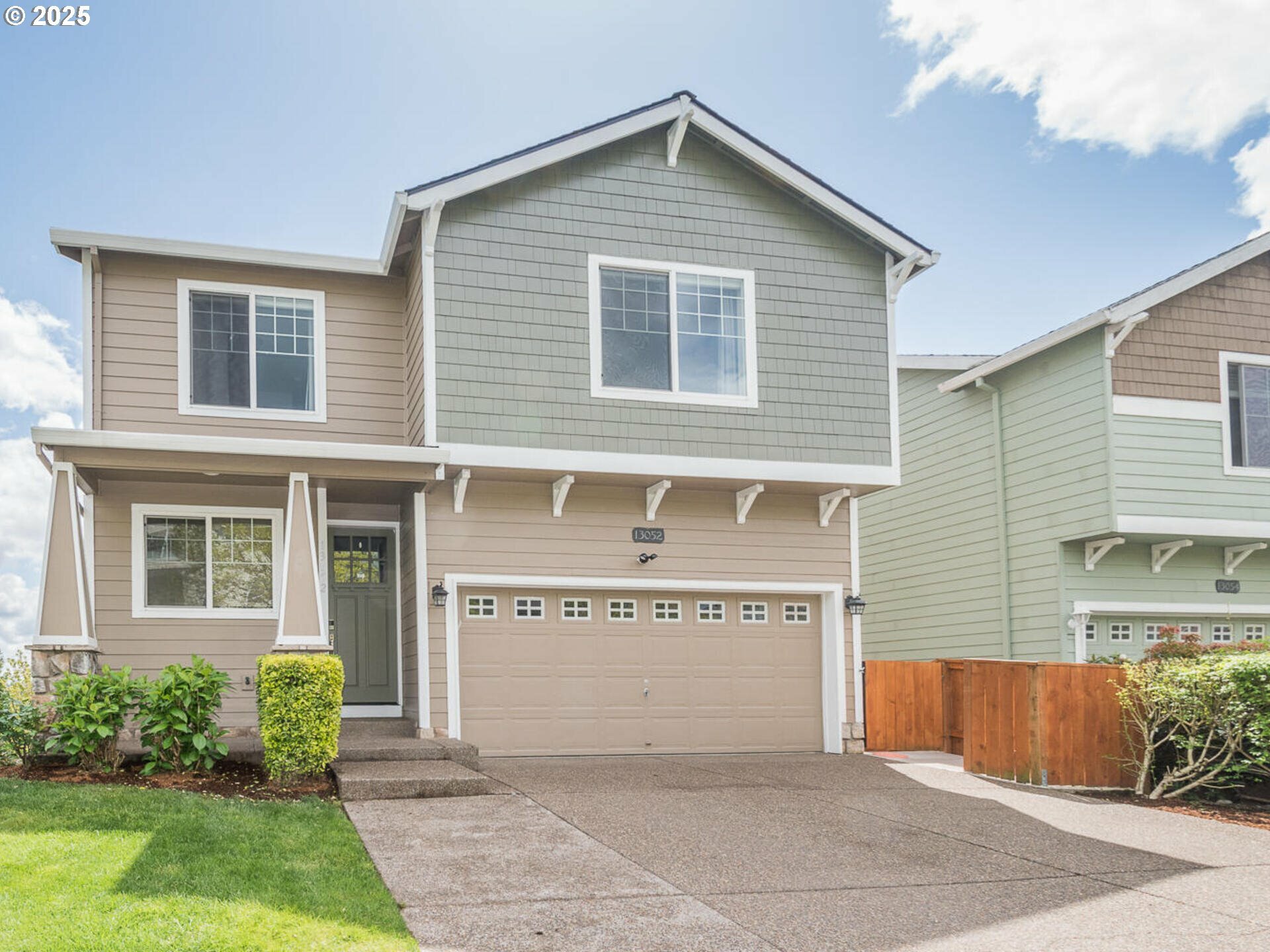 Property Photo: 13052 SE Meadehill Ave OR 97086