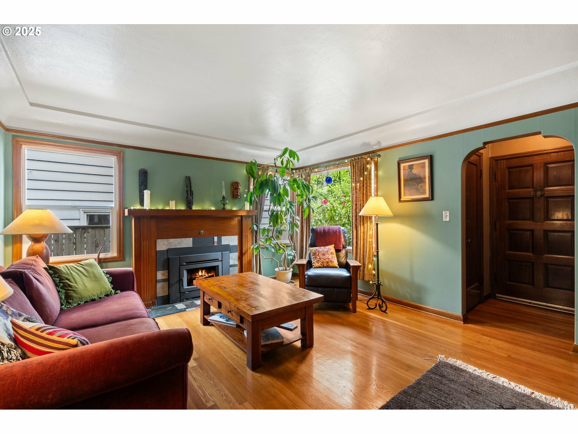 Property Photo: 5925 NE 24th Ave OR 97211