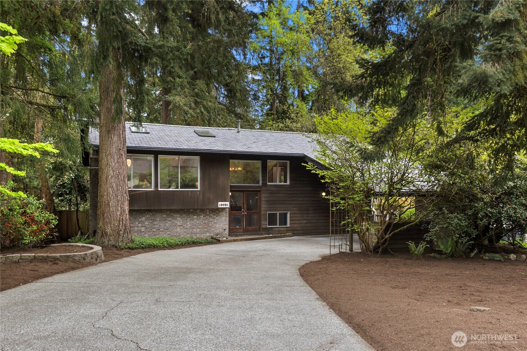 Property Photo: 16651 SE 17th Street WA 98008