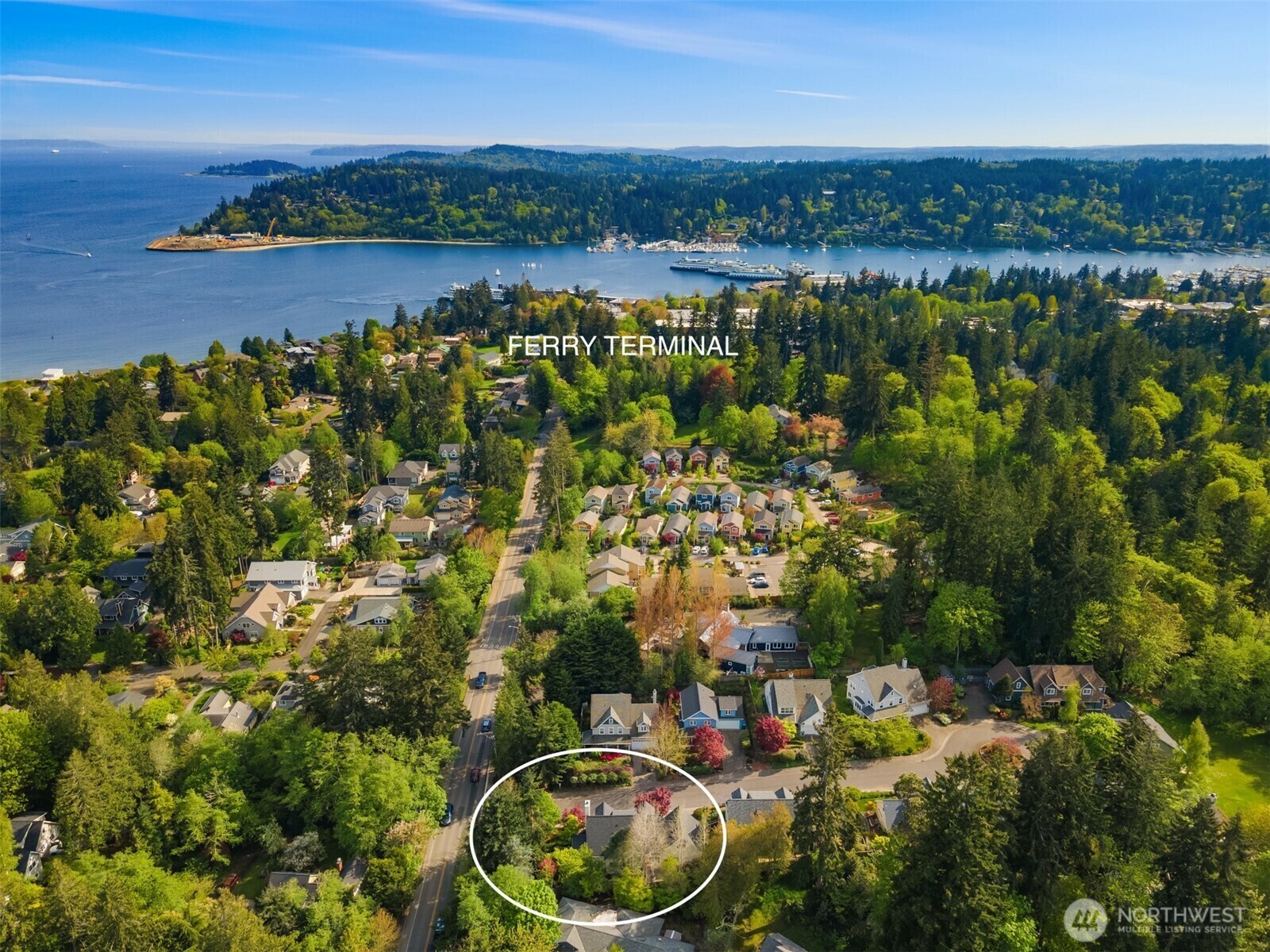 Property Photo: 756 NE Brookcliff Lane WA 98110