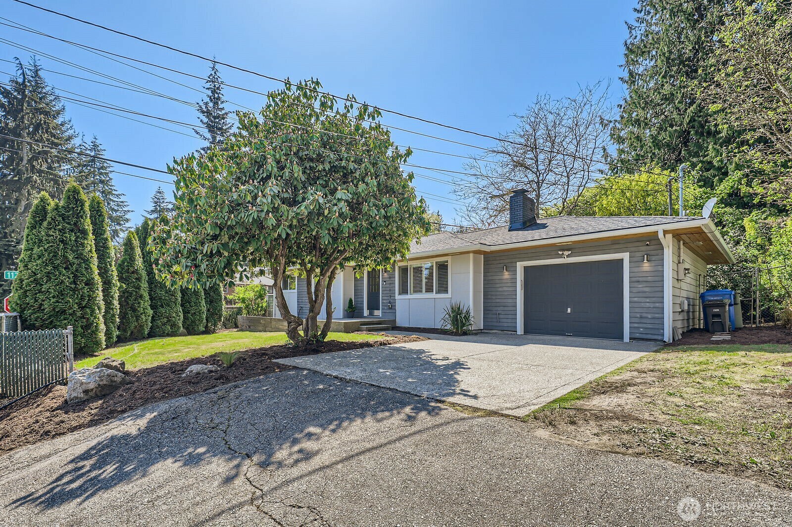 Property Photo: 11130 3rd Place SE WA 98208
