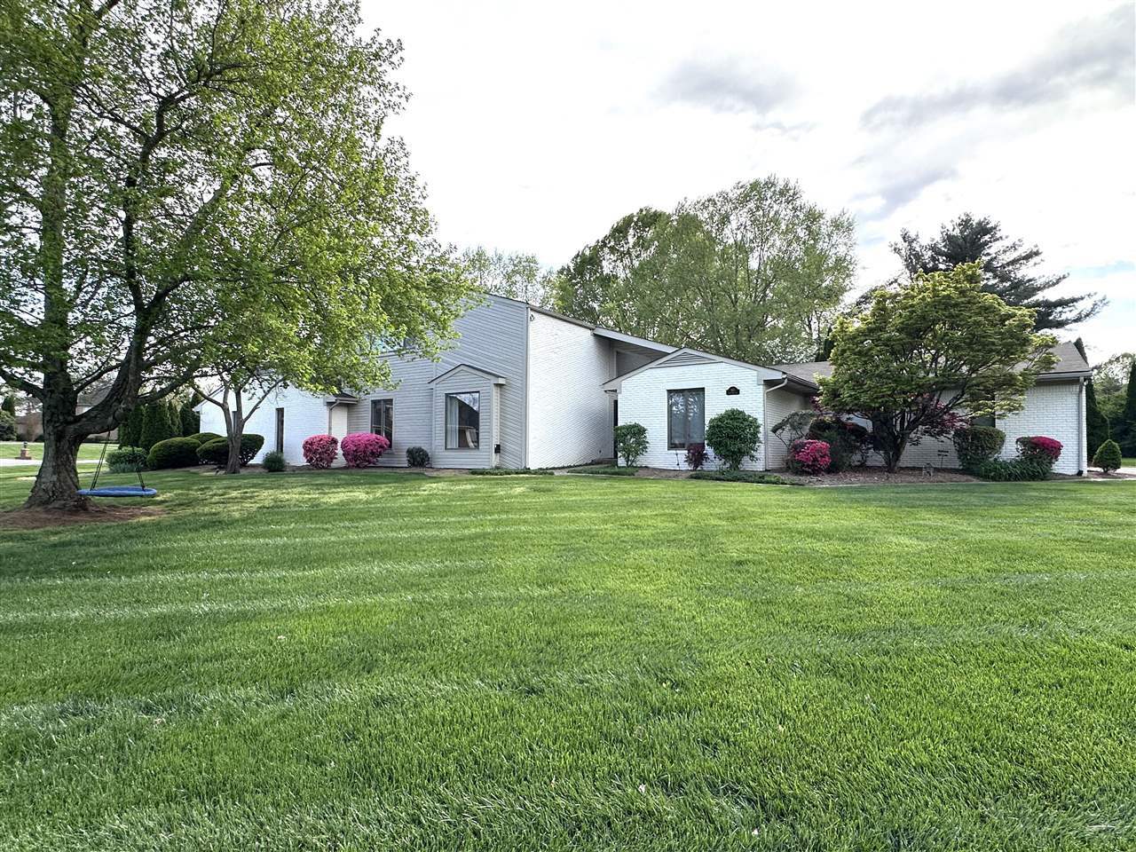 Property Photo: 1611 Bent Tree Avenue KY 42103