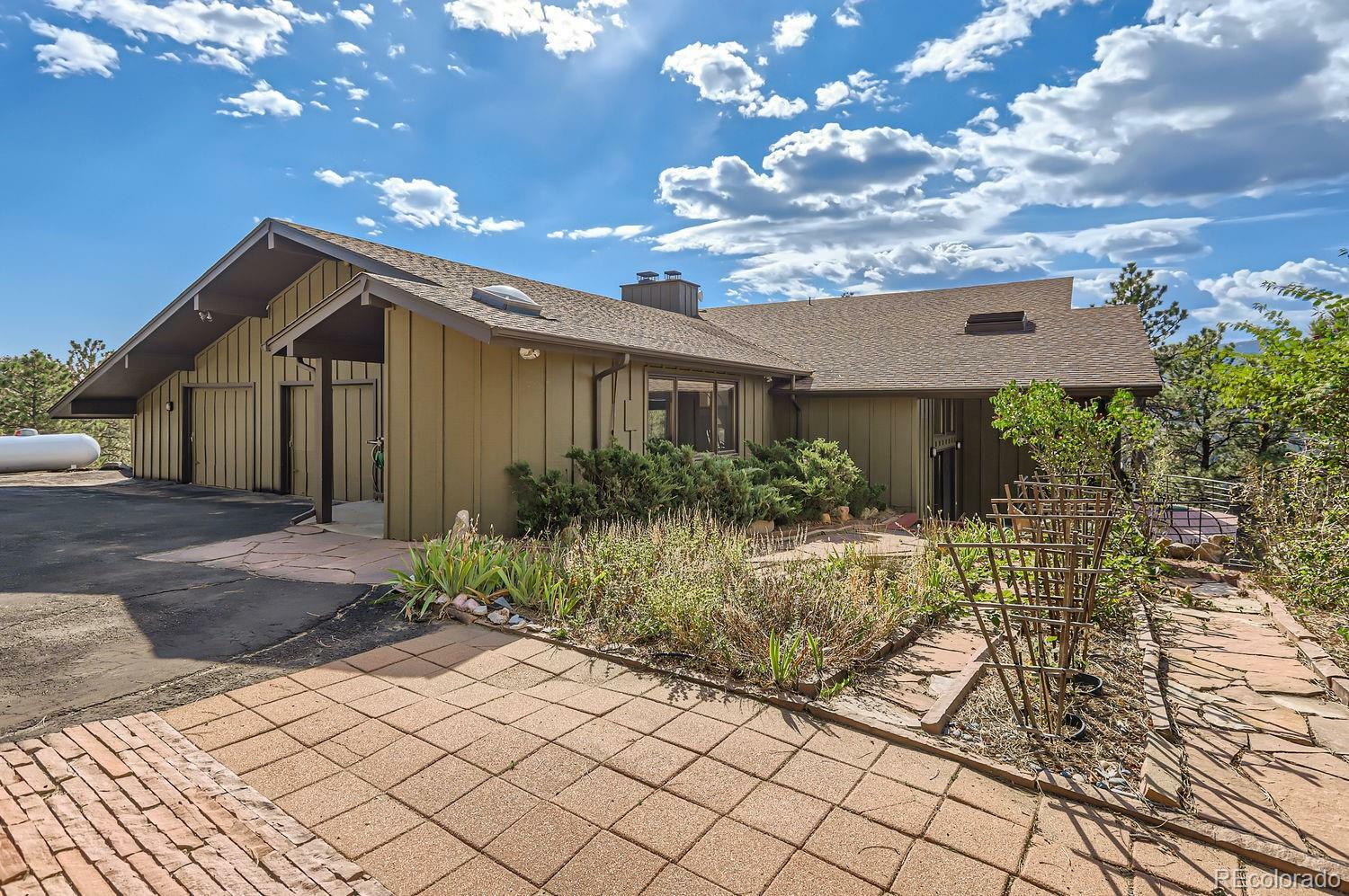 Property Photo: 135 Poorman Rd Road CO 80302