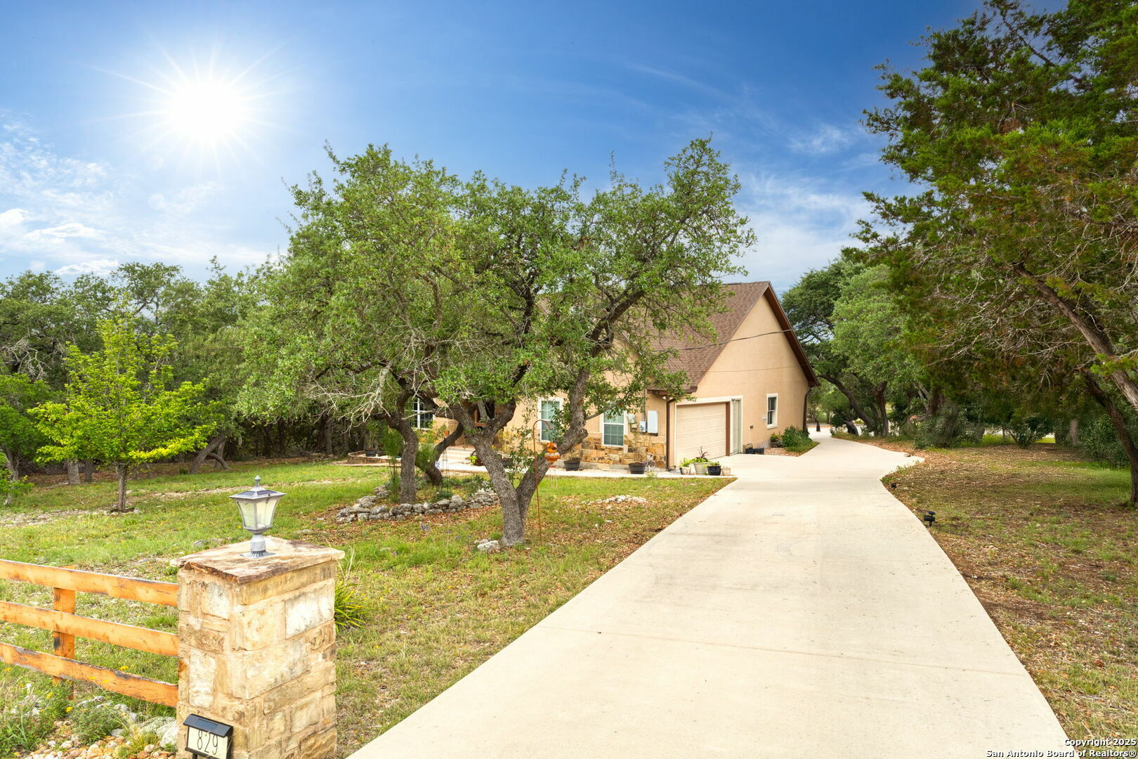 Property Photo: 829 Rutherford TX 78623