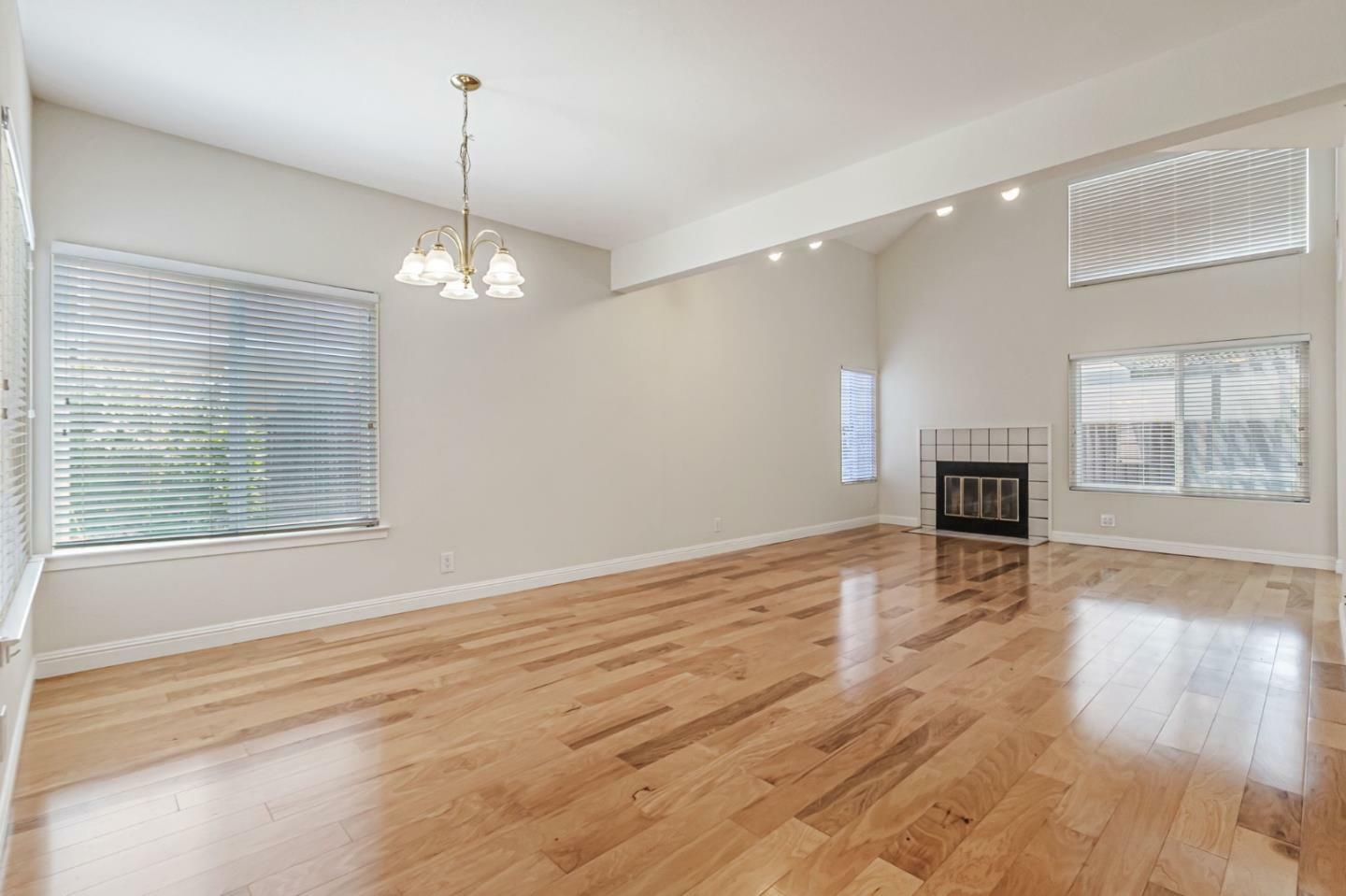 Property Photo: 1189 Krebs Court CA 95131