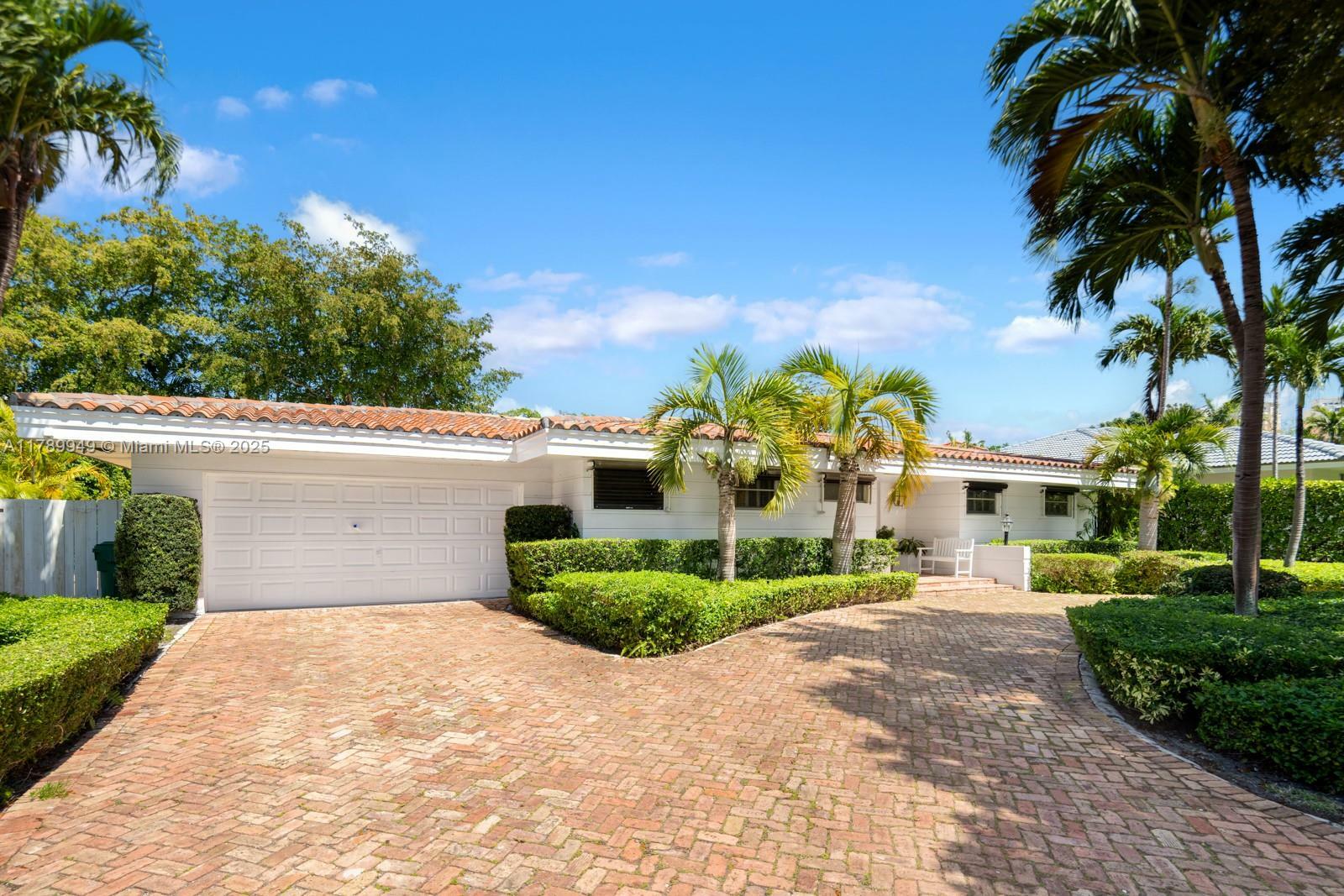141 Island Dr  Key Biscayne FL 33149 photo