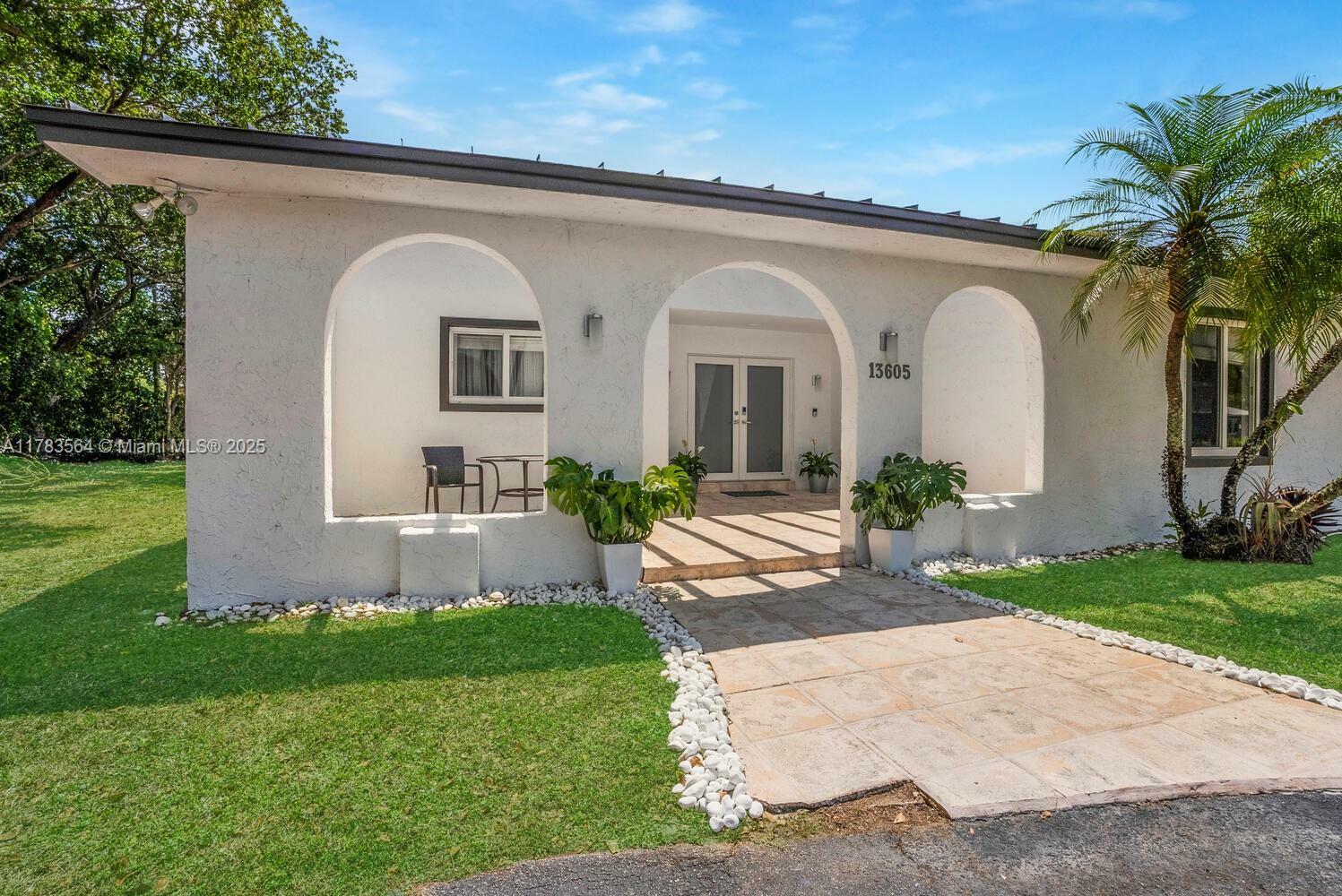 Property Photo: 13605 SW 73rd Ave FL 33158