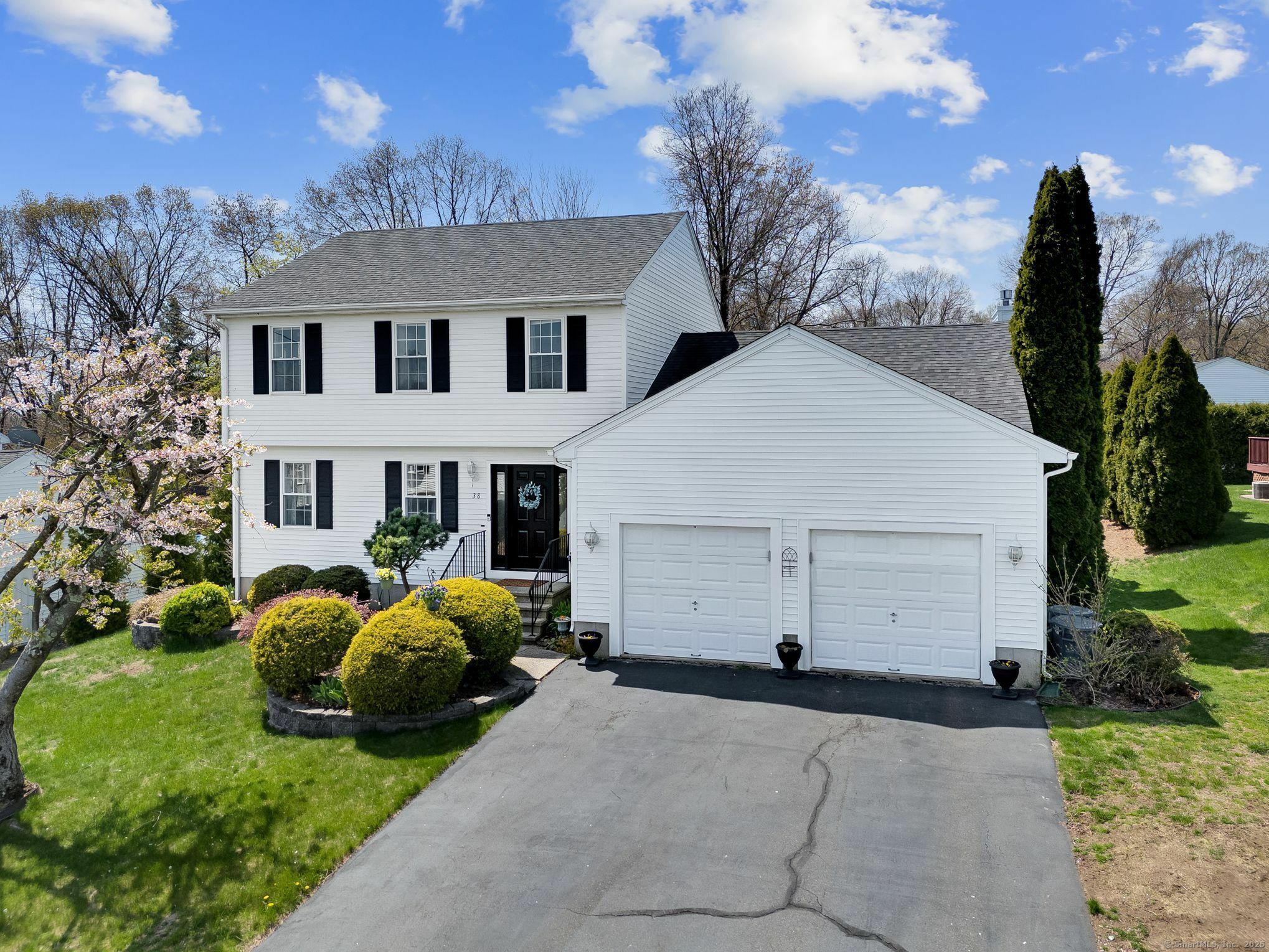 Property Photo: 38 Benjamin Road CT 06513