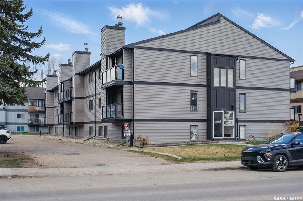 Property Photo: 274 Pinehouse Drive 16 SK S7K 4W9