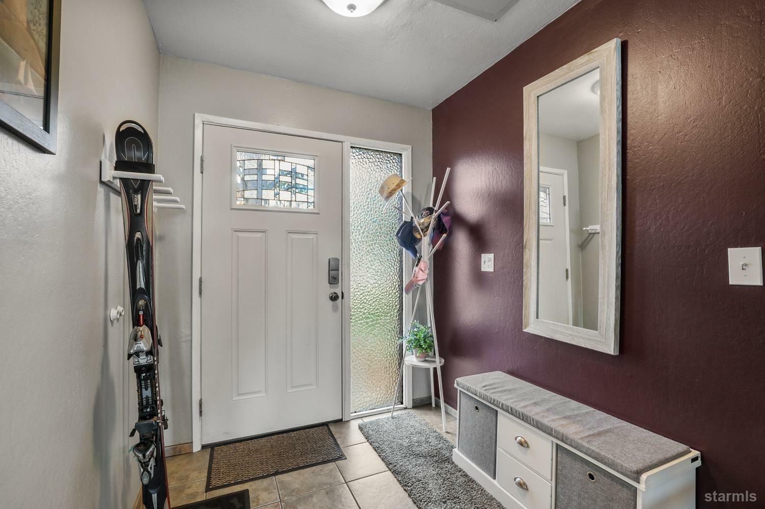 Property Photo: 2031 Venice Drive 313 CA 96150