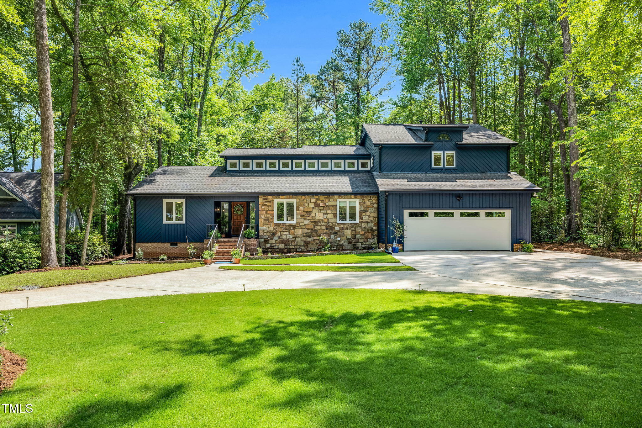 Property Photo: 106 Silverwood Lane NC 27518