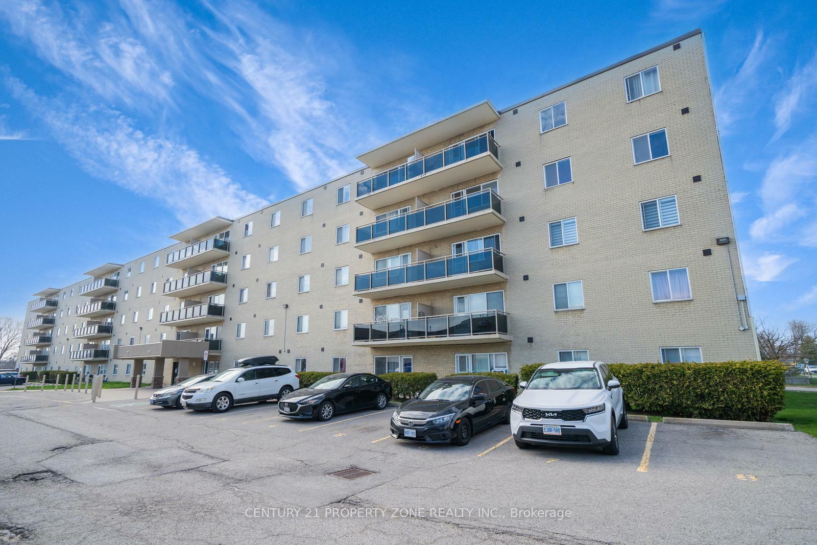 Property Photo: 936 Glen Street 411 ON L1J 5Z7