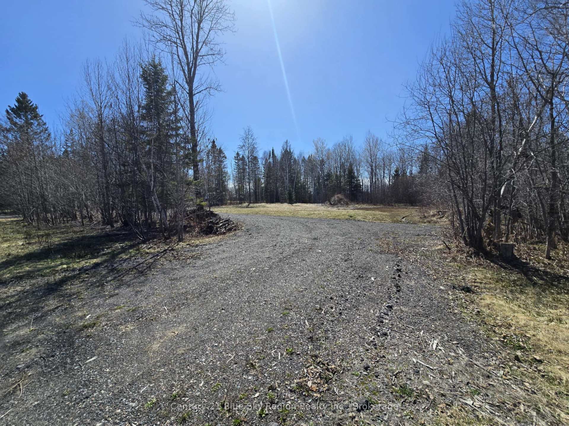 Photo de la propriété: 809 Evansville Drive ON P2B 2K5