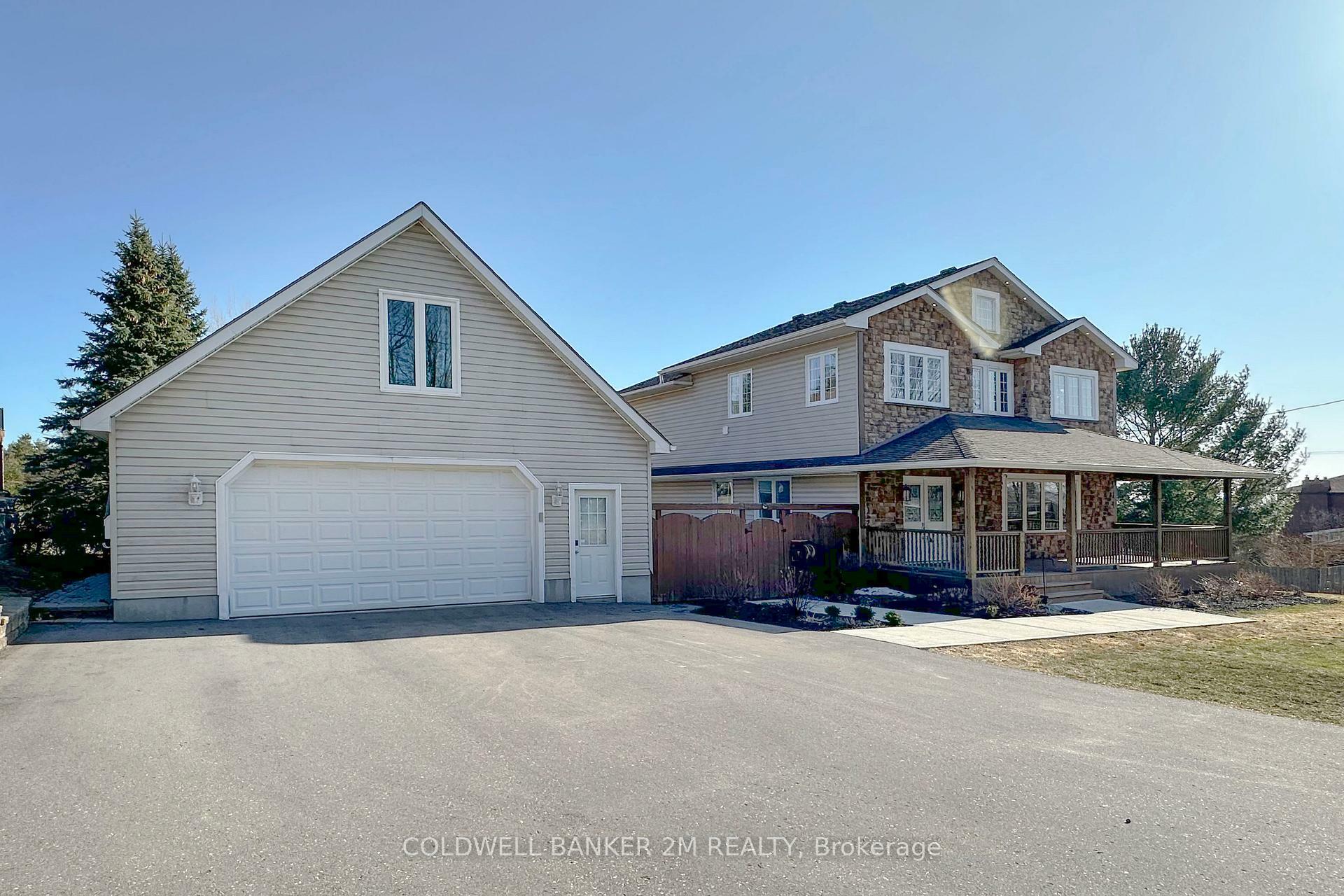 Property Photo: 37 Bradley Boulevard ON L0B 1J0