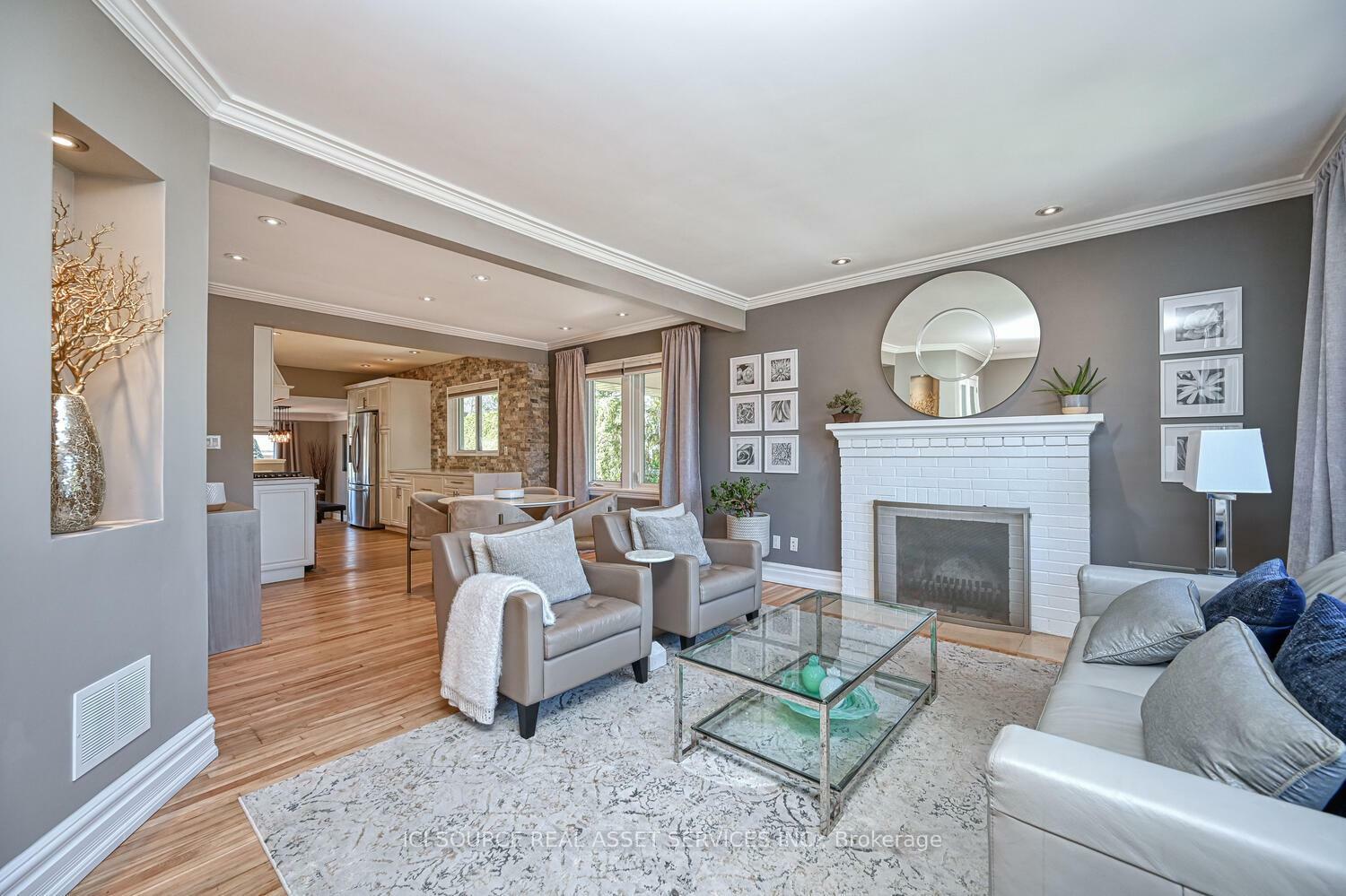 Property Photo: 1534 Prince Of Wales Drive ON K2C 1P1