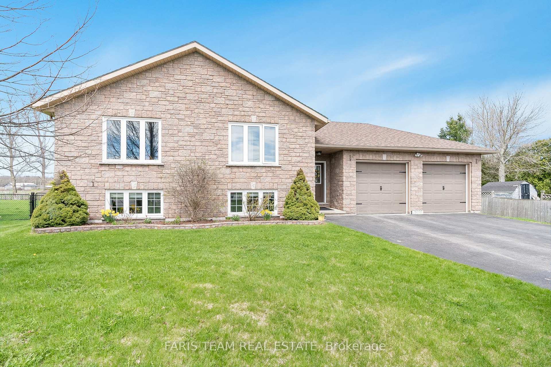 Property Photo: 1032 Flos Road 4 N/A E ON L0L 0A9
