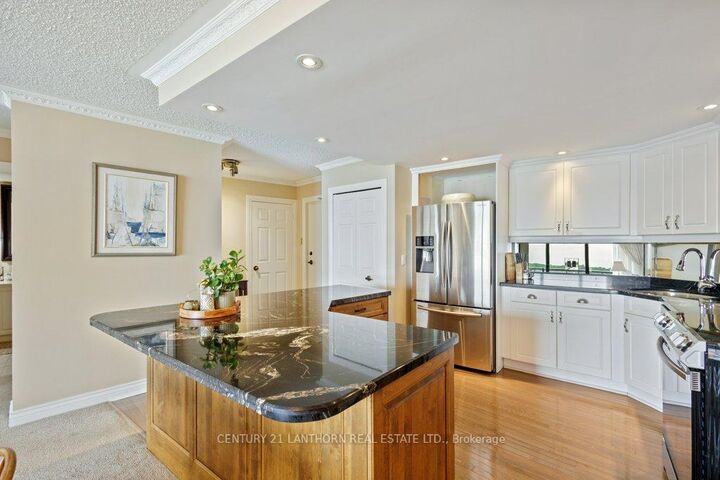 Property Photo:  2 South Front Street 204  ON K8N 5K7 