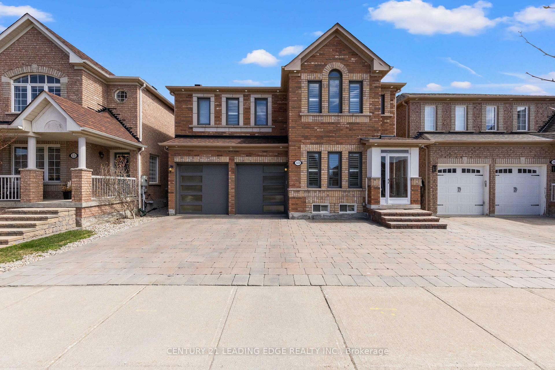 Photo de la propriété: 13 William Grant Road ON L6E 1R8