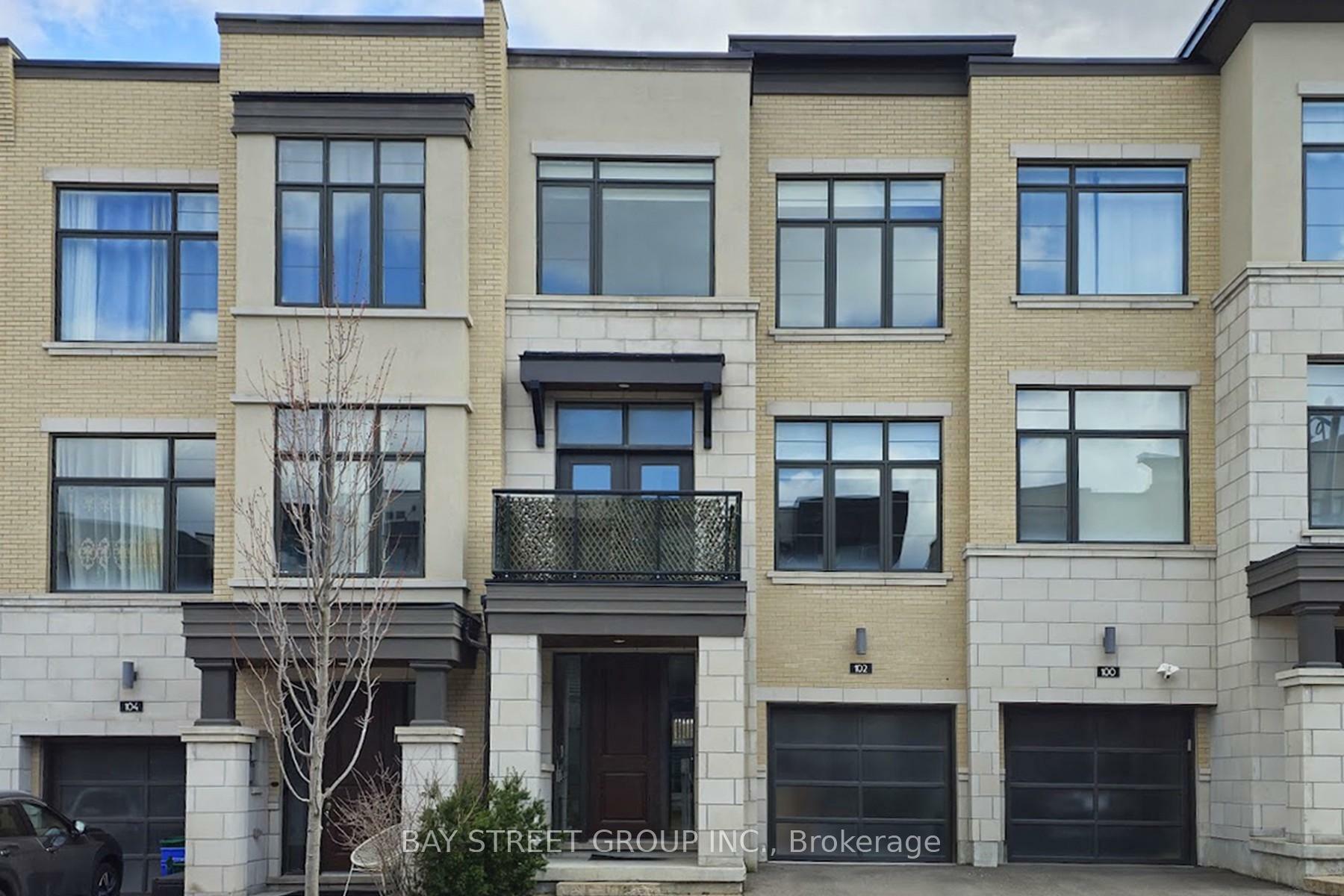 Property Photo:  102 Carrville Woods Circle  ON L6A 4Z6 
