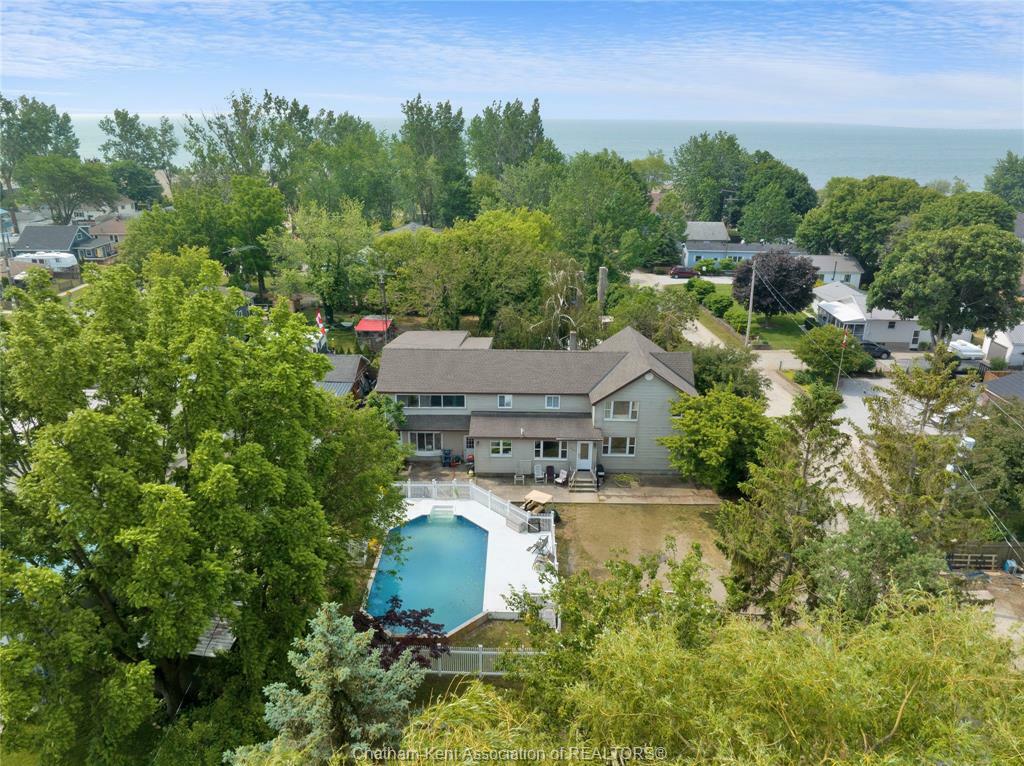 Photo de la propriété: 943 Mariners Road ON N7L 4K4