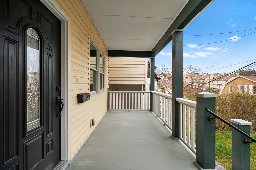 Property Photo: 352 Albert Street PA 15211