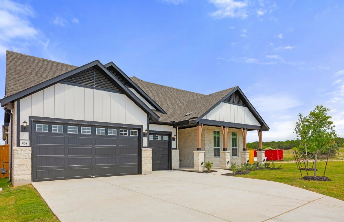 Property Photo: 457 Tumbling Creek Run TX 78640