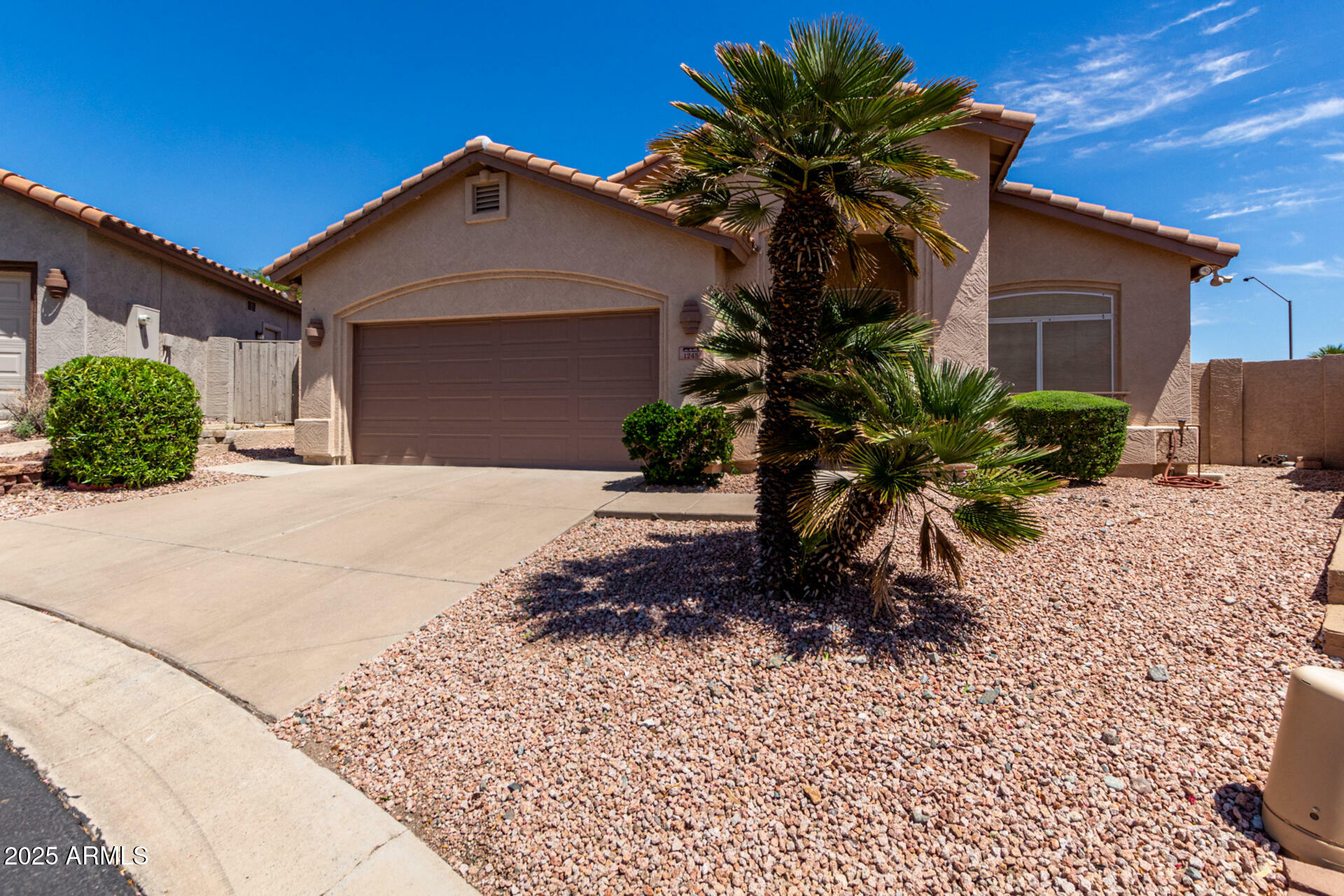 Property Photo: 1245 E Emile Zola Avenue AZ 85022