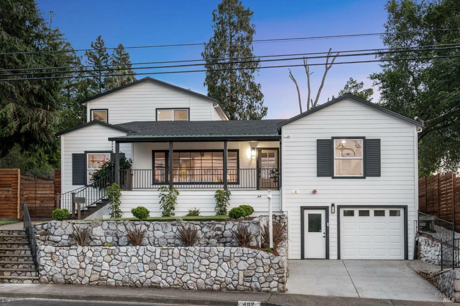 402 Powell Avenue  Healdsburg CA 95448 photo