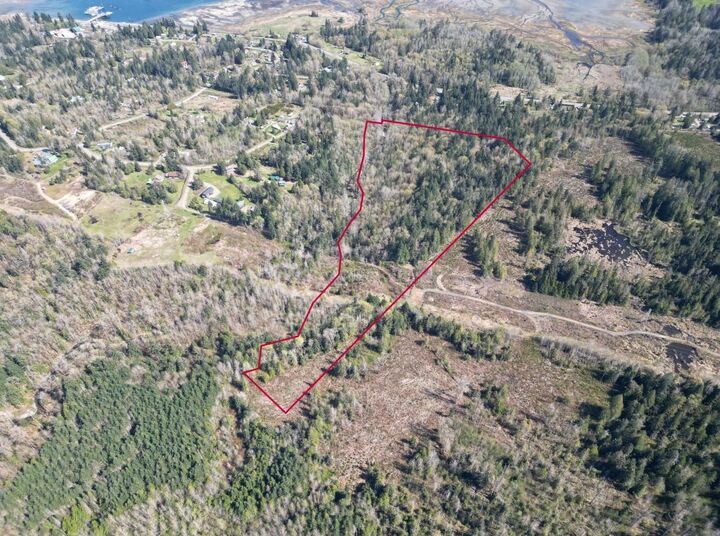 Property Photo: 471 Leet Lane BC V0R 1W0