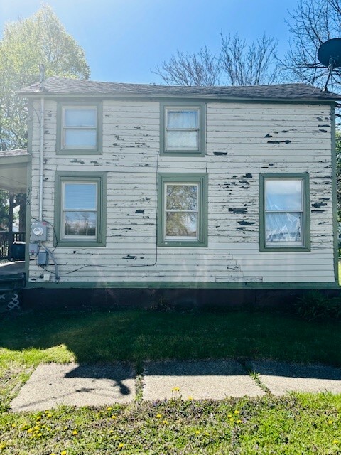 Property Photo: 618 E Third Street NY 14901
