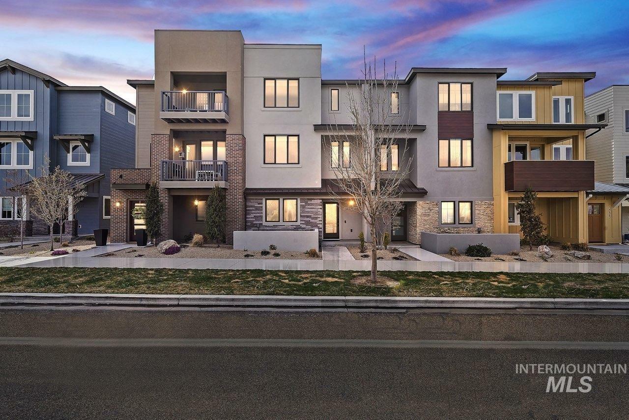 3785 E Parkcenter Blvd  Boise ID 83716 photo