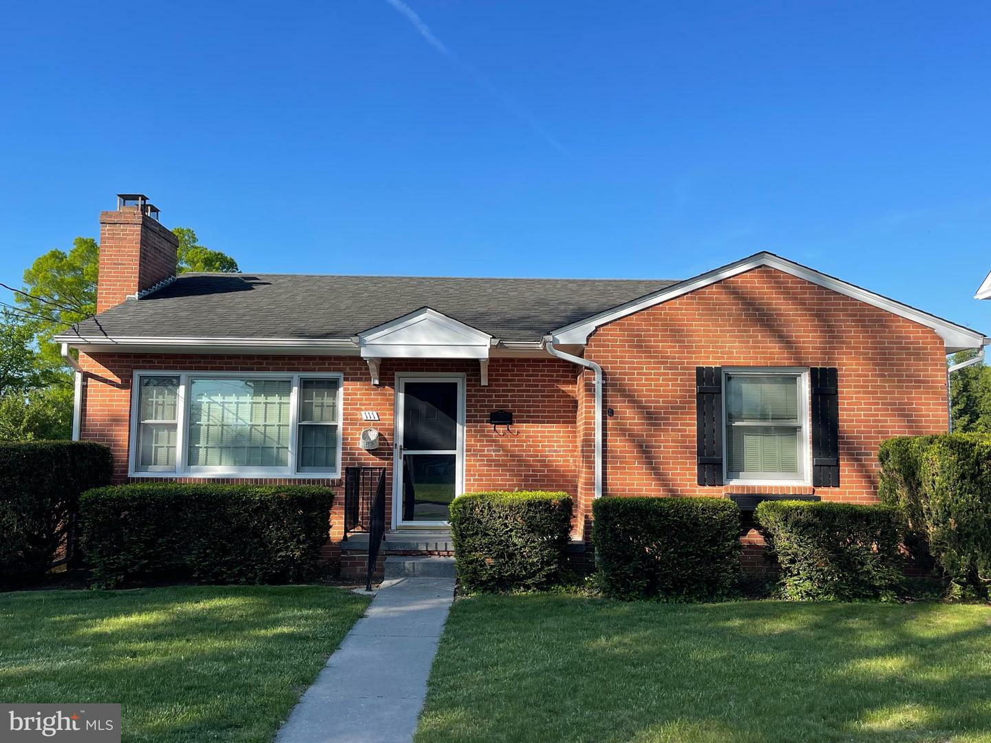 Property Photo: 111 Montague Avenue VA 22601