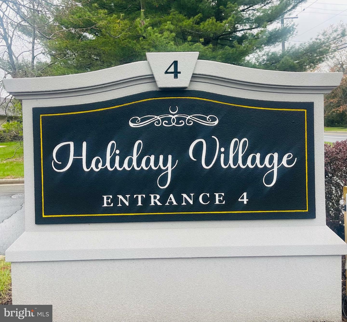 Property Photo: 114 Village Lane NJ 08054