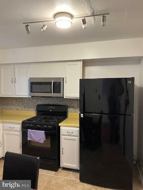 Property Photo: 825 Summit Chase Drive PA 19611