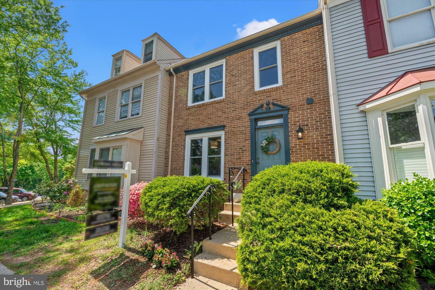 Property Photo: 7232 Cherwell Lane VA 22315