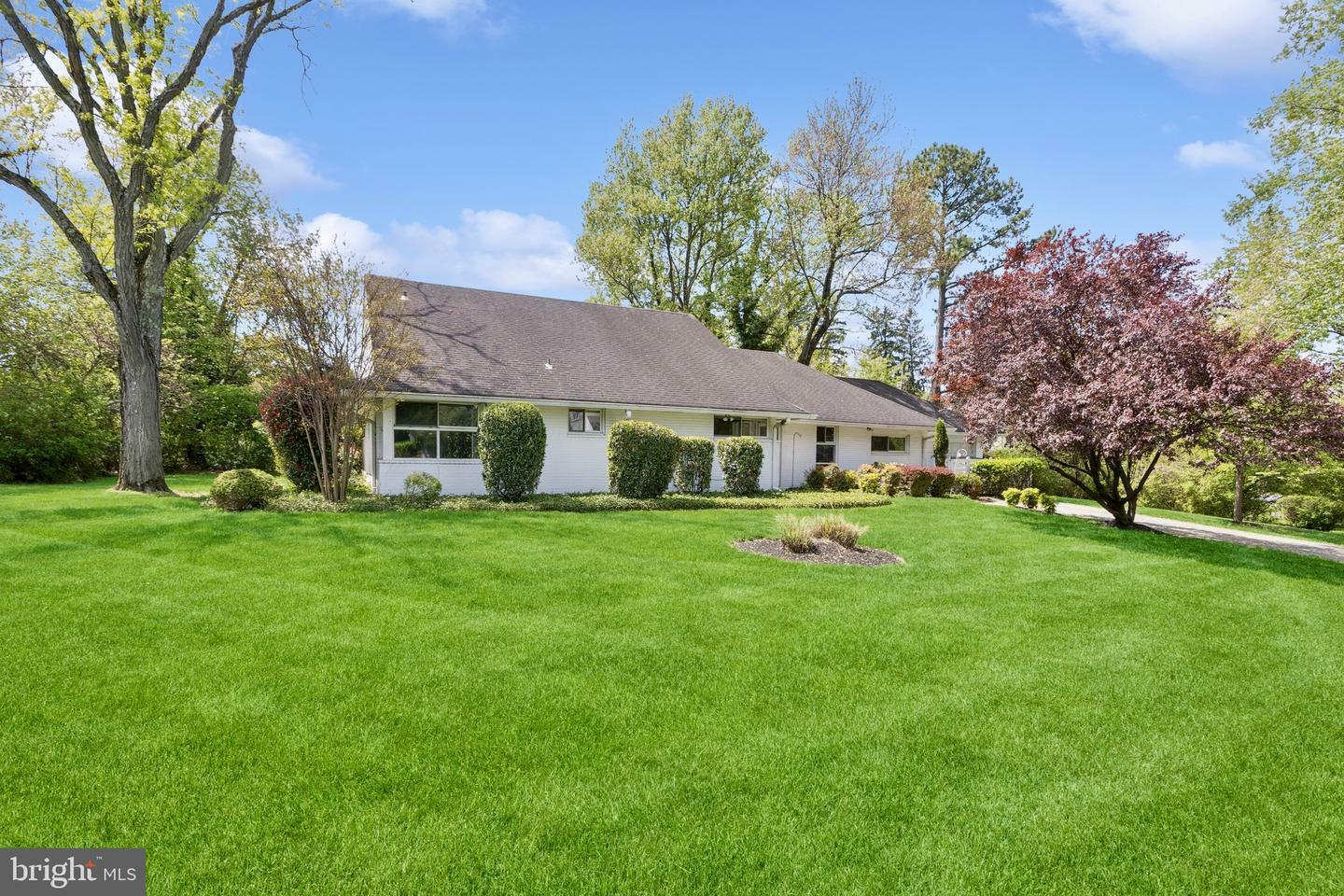 Property Photo: 3517 Autumn Drive MD 21208