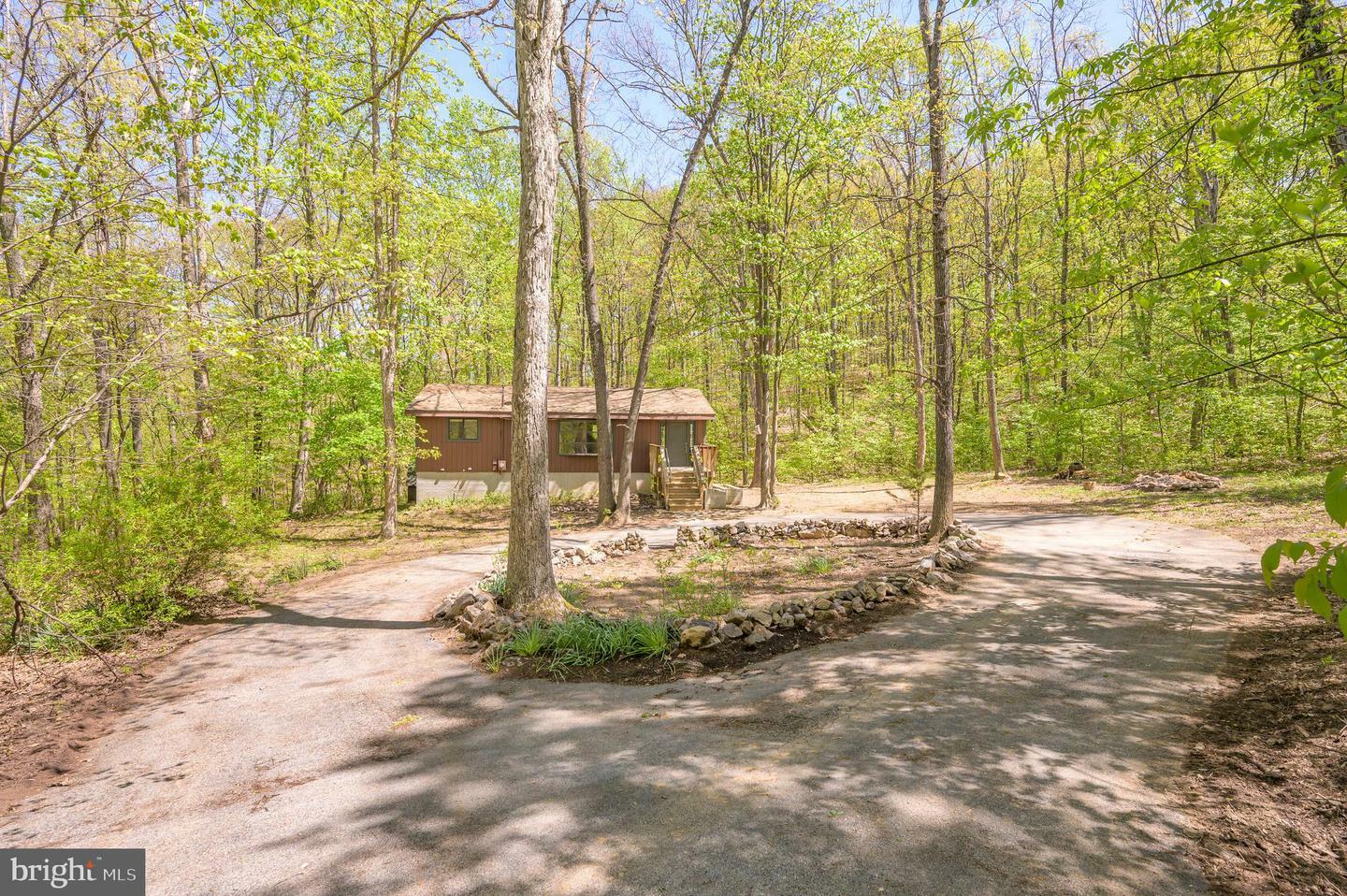 Property Photo: 555 Huckleberry Drive WV 25420